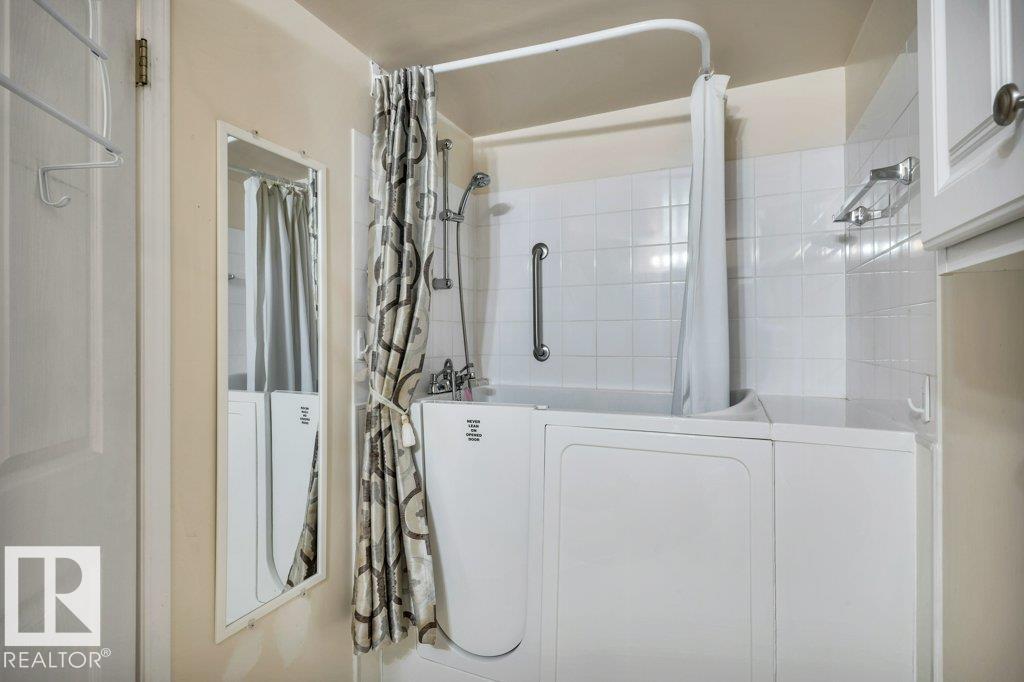 112 Haddow CL NW, Edmonton