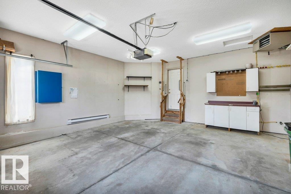 112 Haddow CL NW, Edmonton