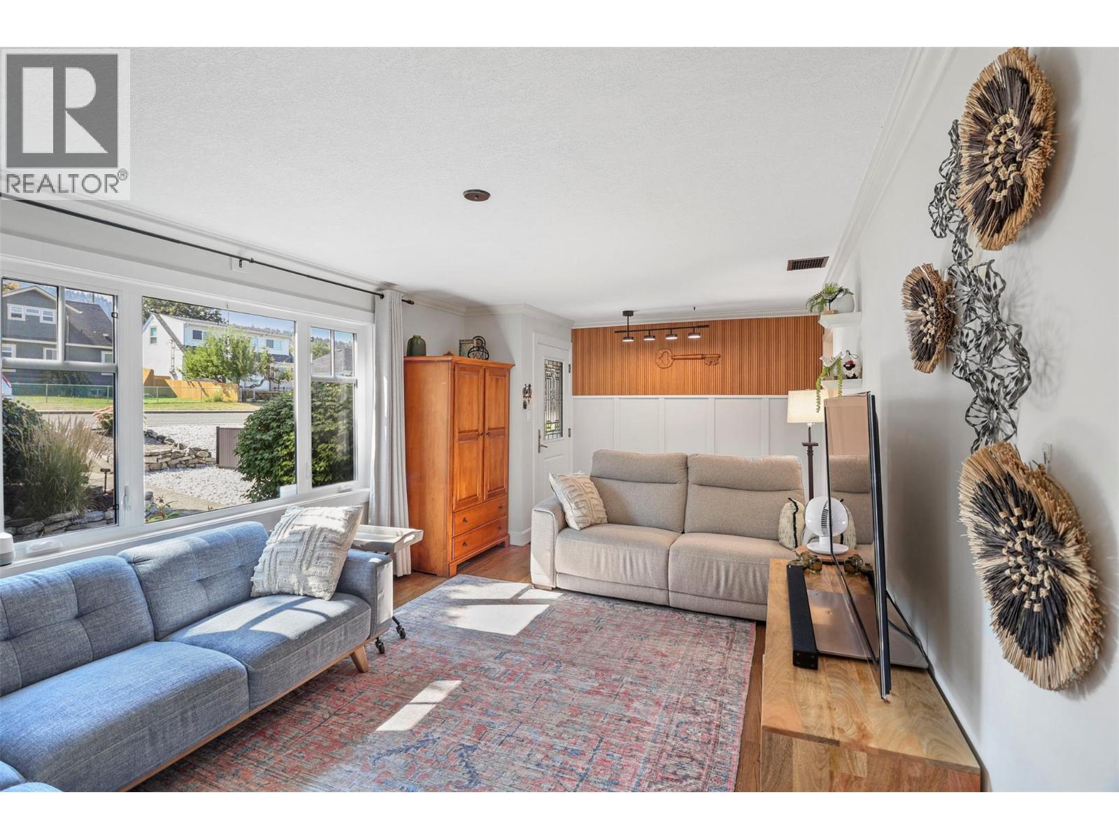 1060 Pleasant Street, Kamloops