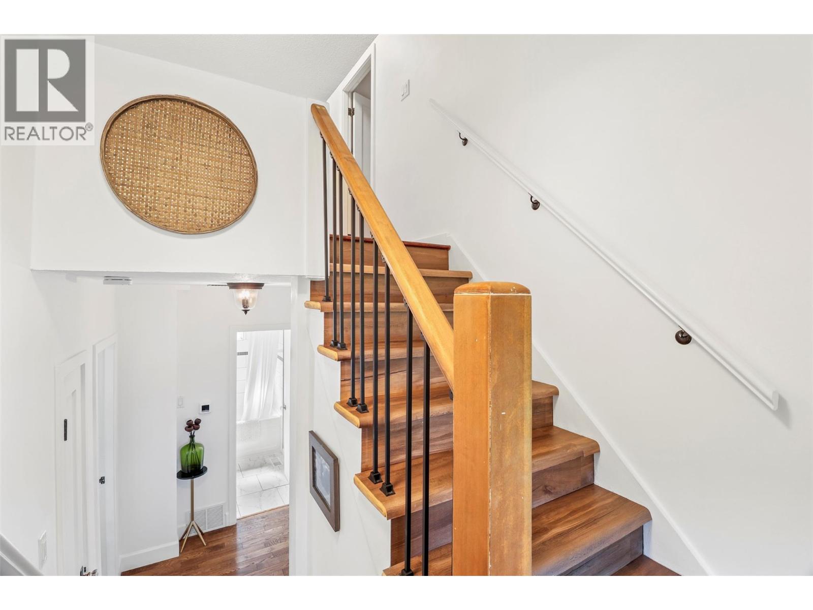 1060 Pleasant Street, Kamloops