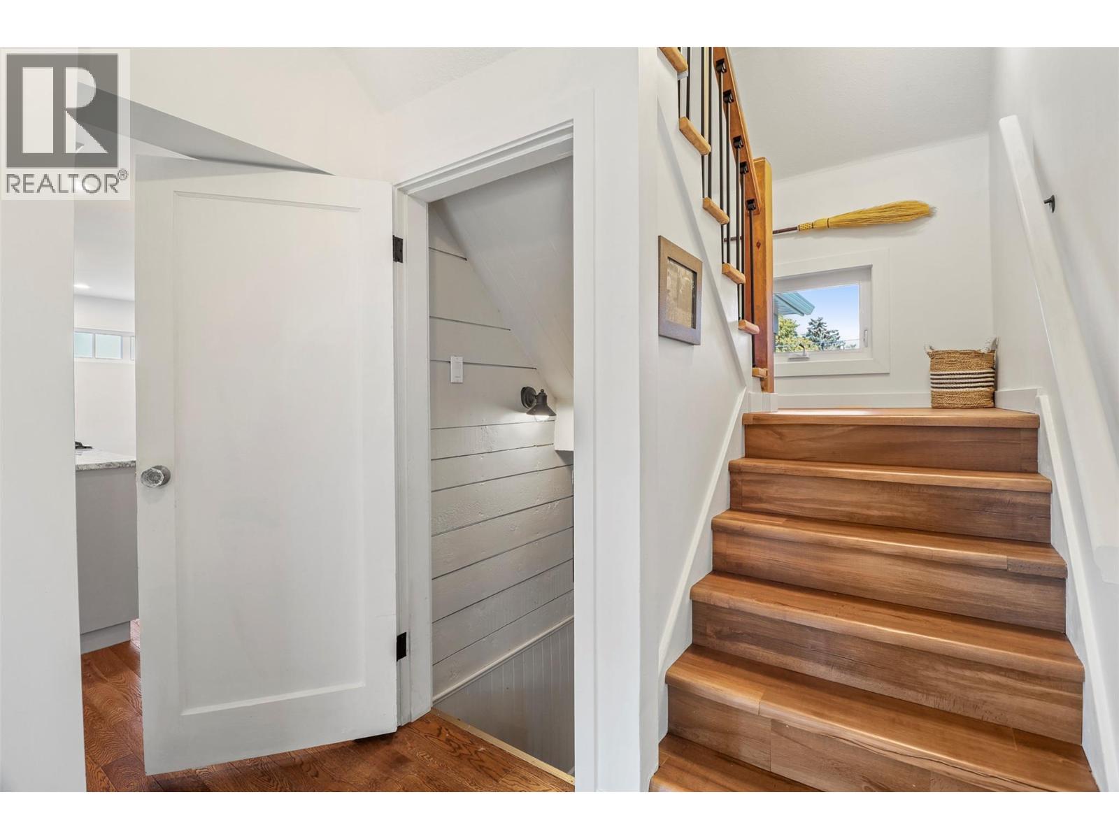 1060 Pleasant Street, Kamloops