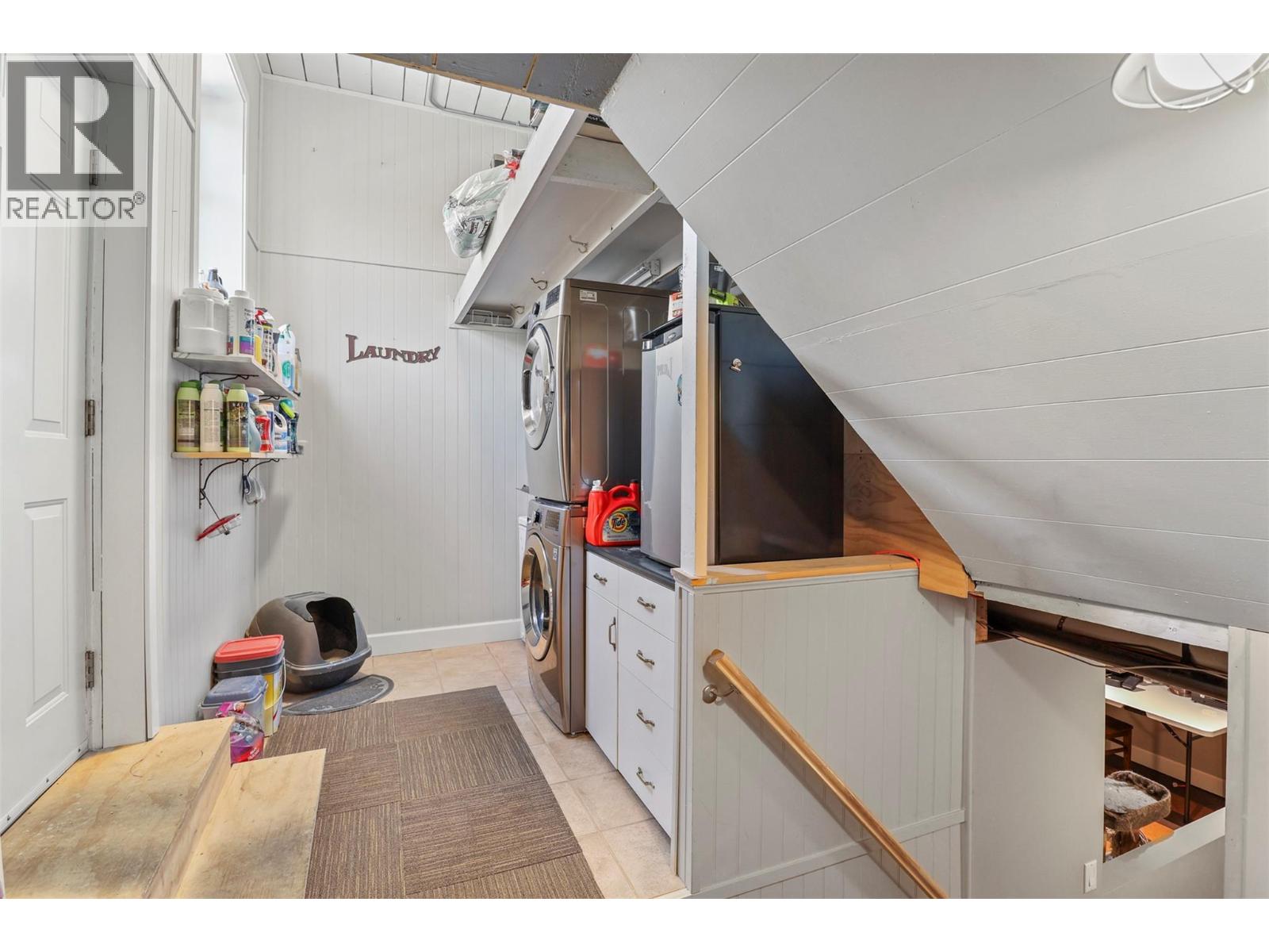 1060 Pleasant Street, Kamloops