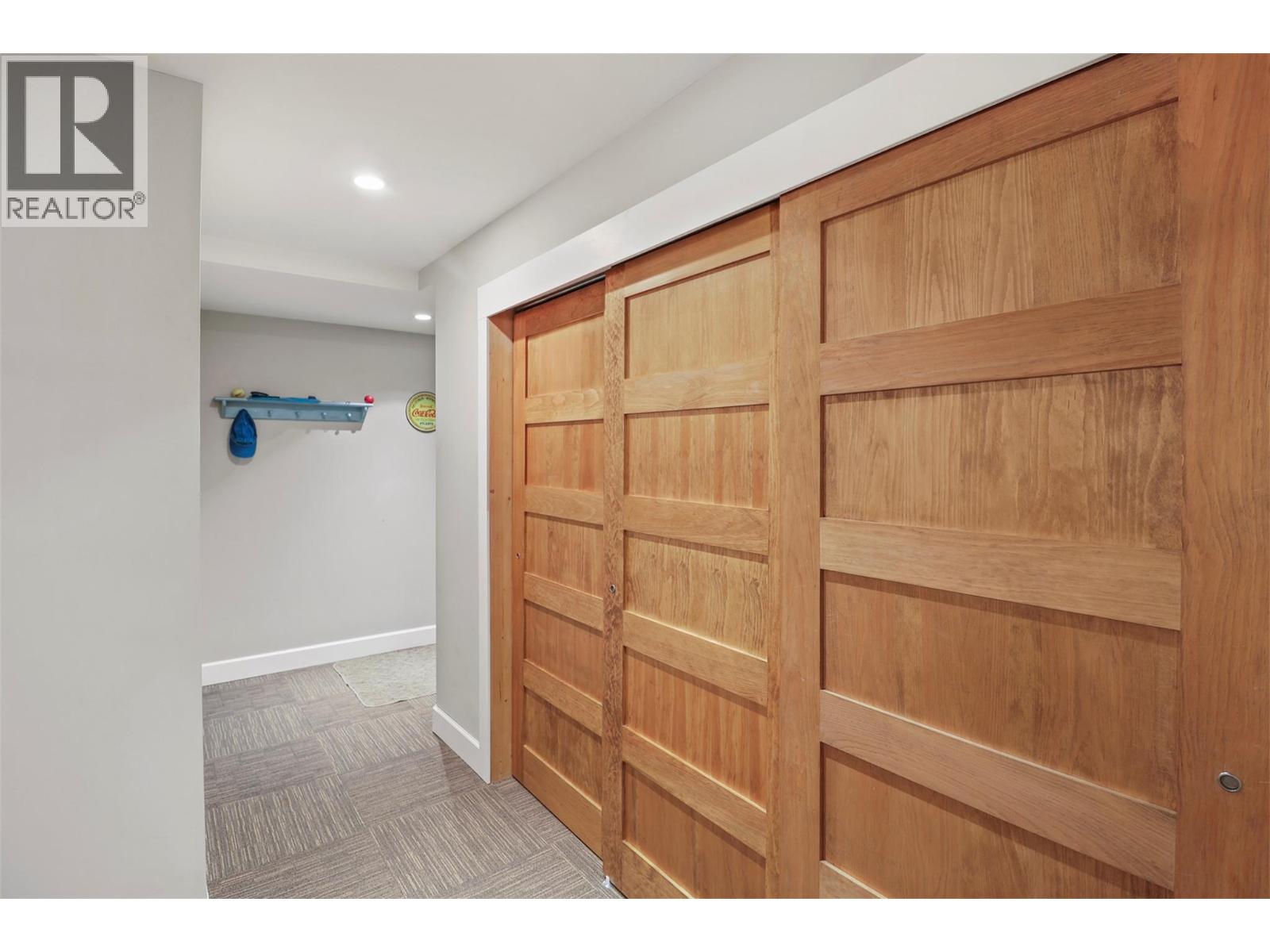 1060 Pleasant Street, Kamloops