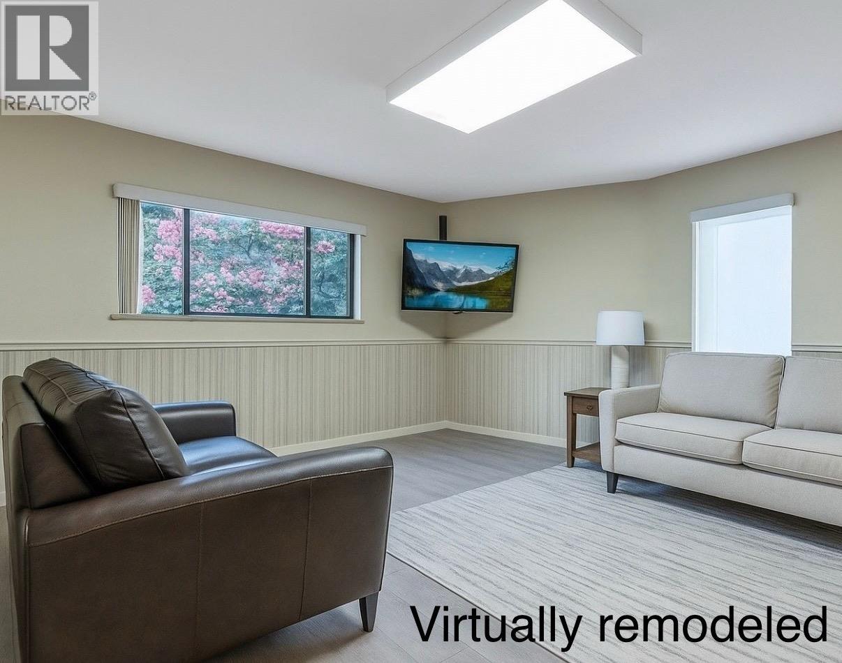 8660 CAMDEN CRESCENT, Richmond