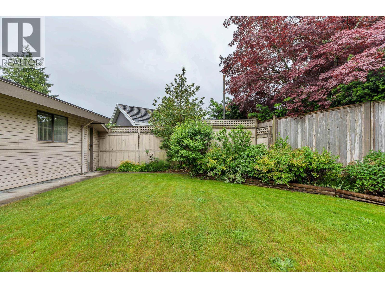 8660 CAMDEN CRESCENT, Richmond