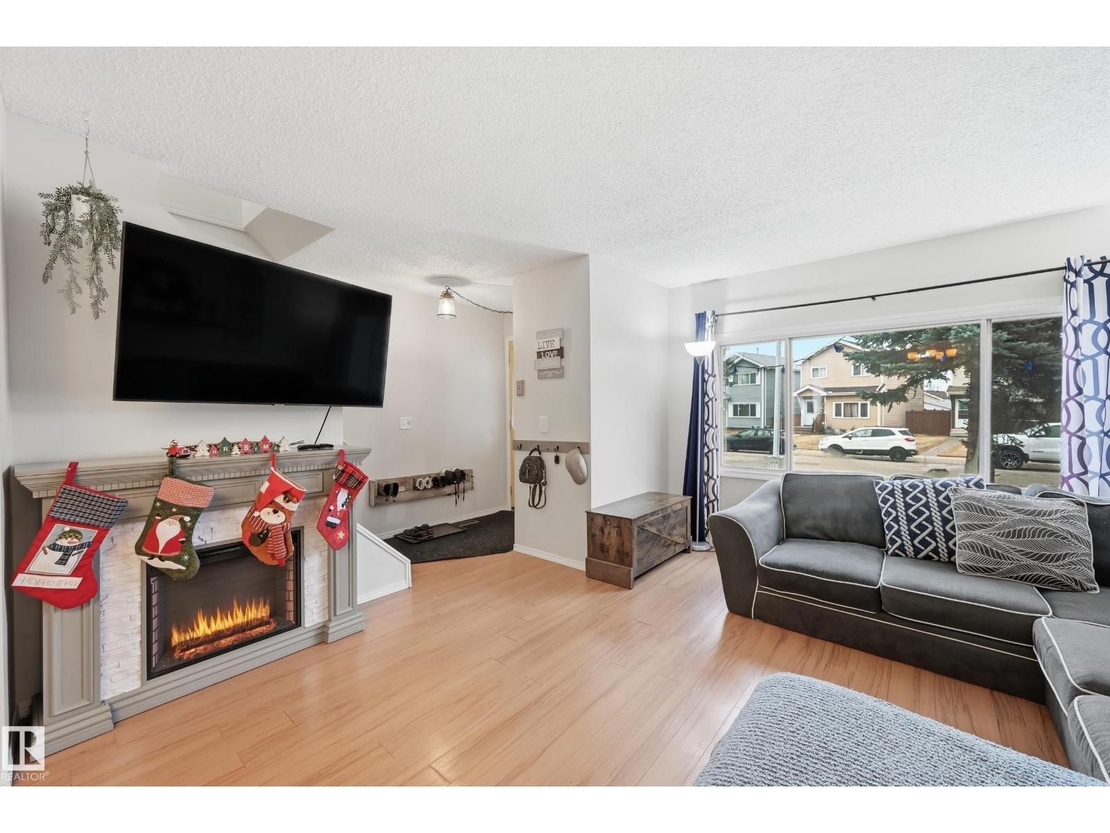 18423 95A AV NW, Edmonton