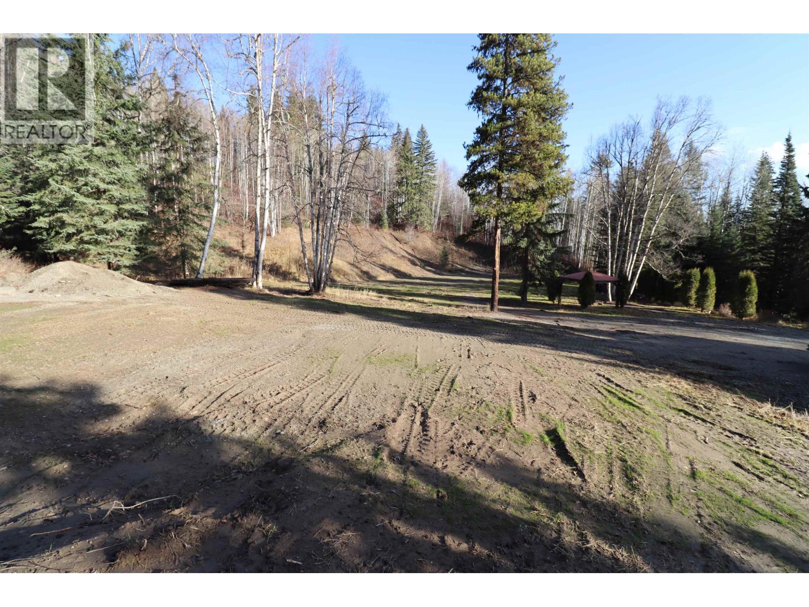 Photo 10 of 17 — 1322 IONA ROAD · Prince George, BC