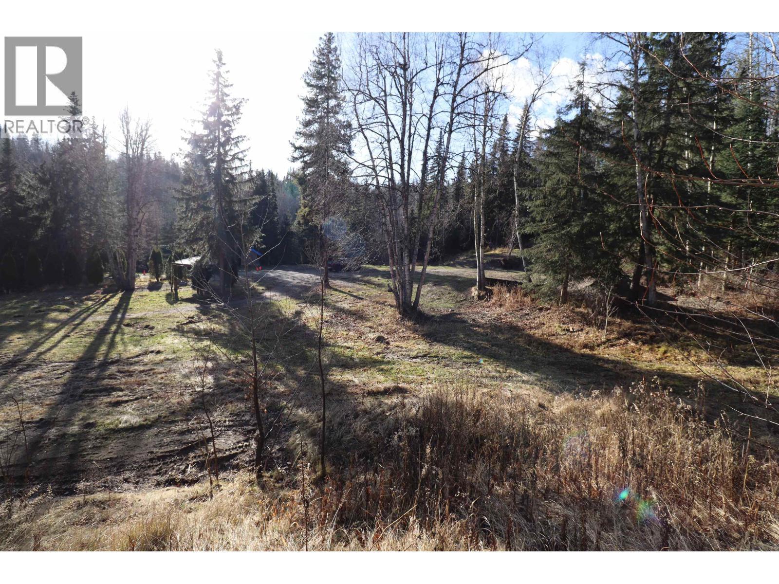 Photo 8 of 17 — 1322 IONA ROAD · Prince George, BC