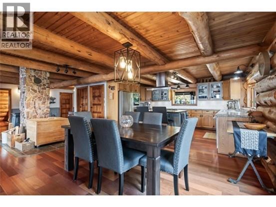 4878 Leopold Road, Celista