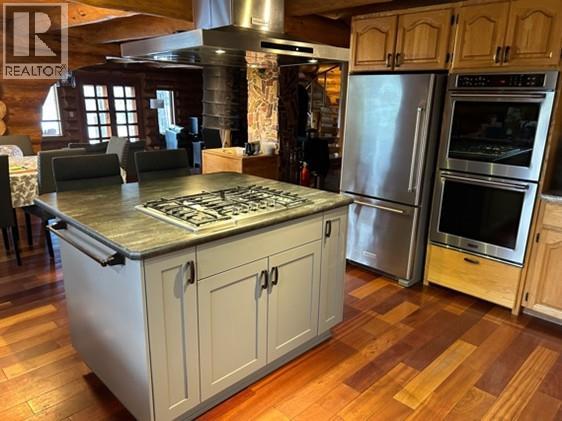 4878 Leopold Road, Celista