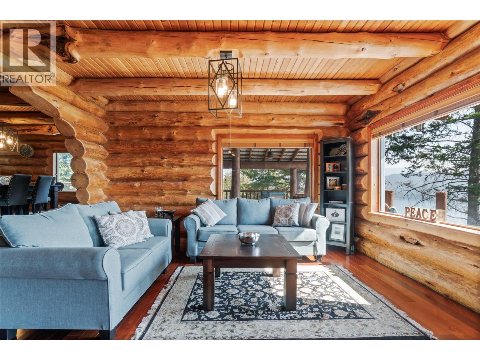 4878 Leopold Road, Celista