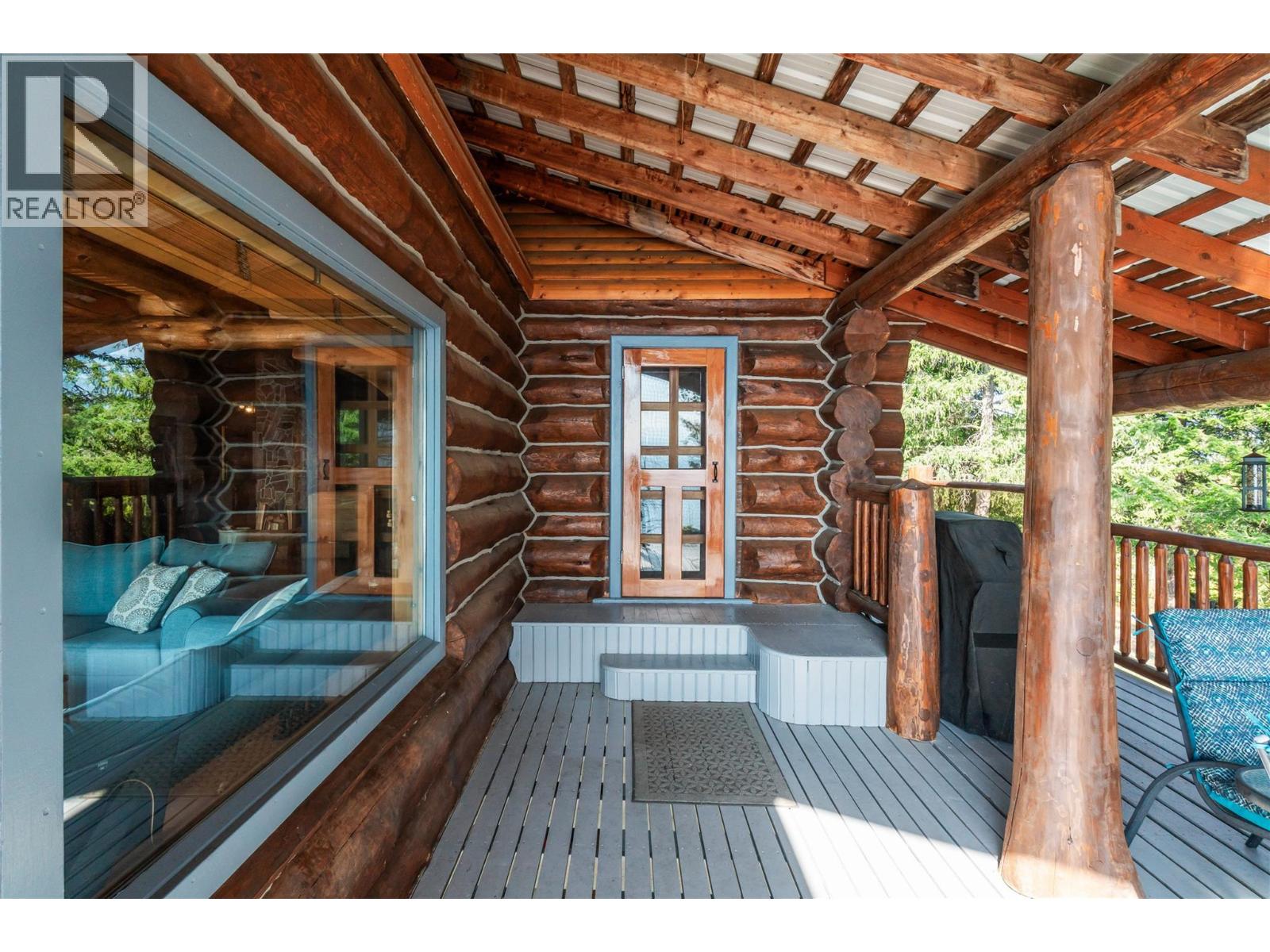 4878 Leopold Road, Celista