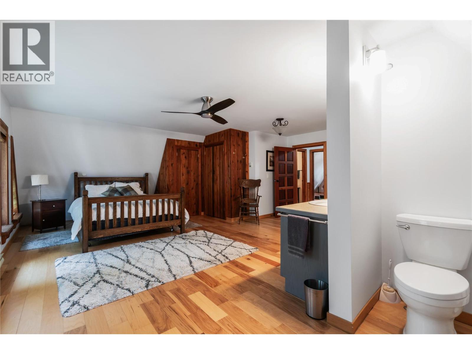 4878 Leopold Road, Celista