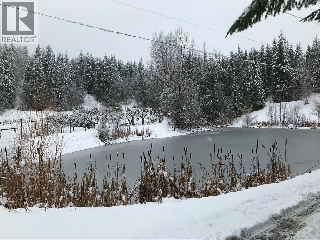 4878 Leopold Road, Celista