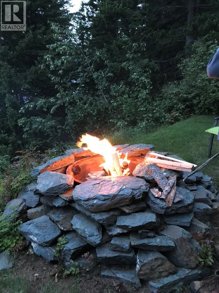 4878 Leopold Road, Celista