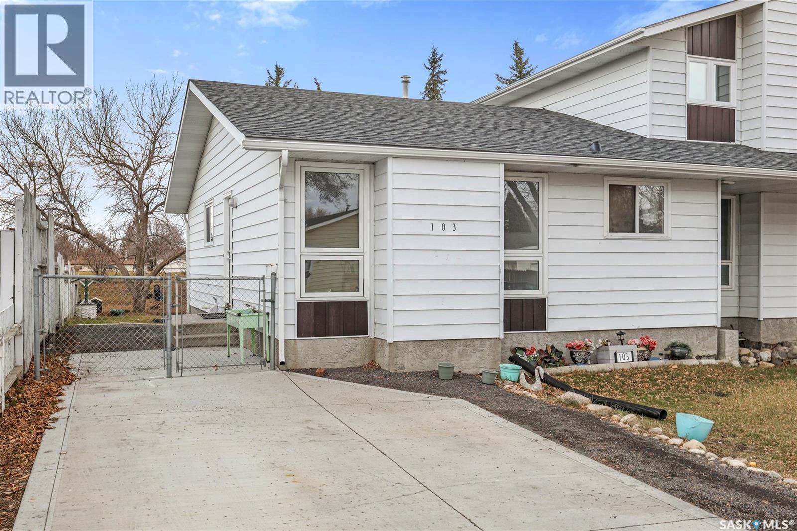 103 Church DRIVE - Photo 2 of 36, Regina, Saskatchewan