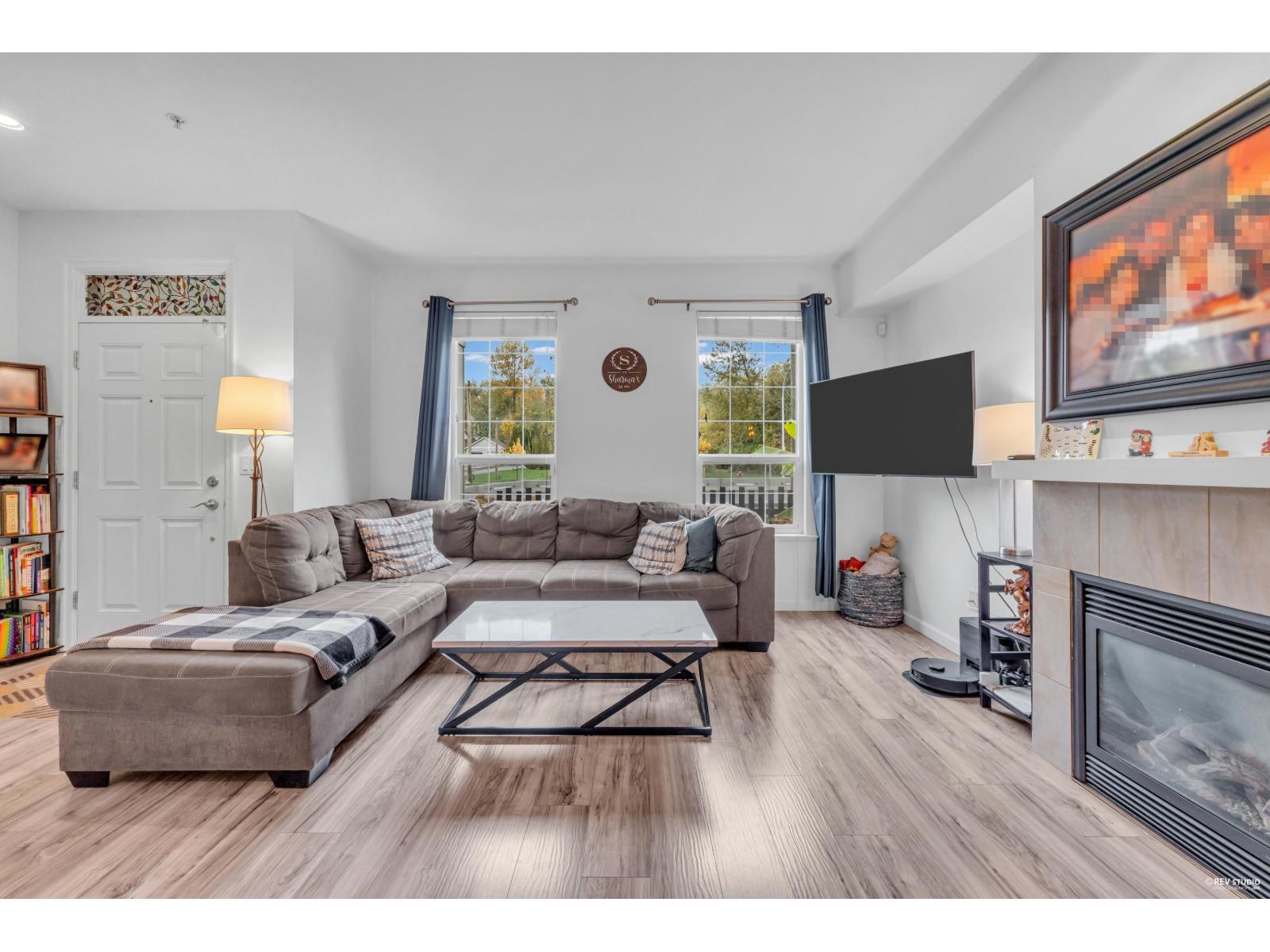 6956 208 STREET, Langley