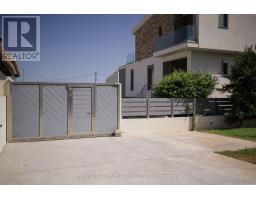 Villa 4 Imion Street, Greece, ON  Photo 43