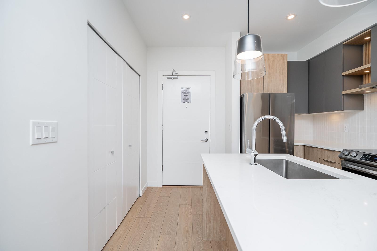 406 20695 EASTLEIGH CRESCENT, Langley