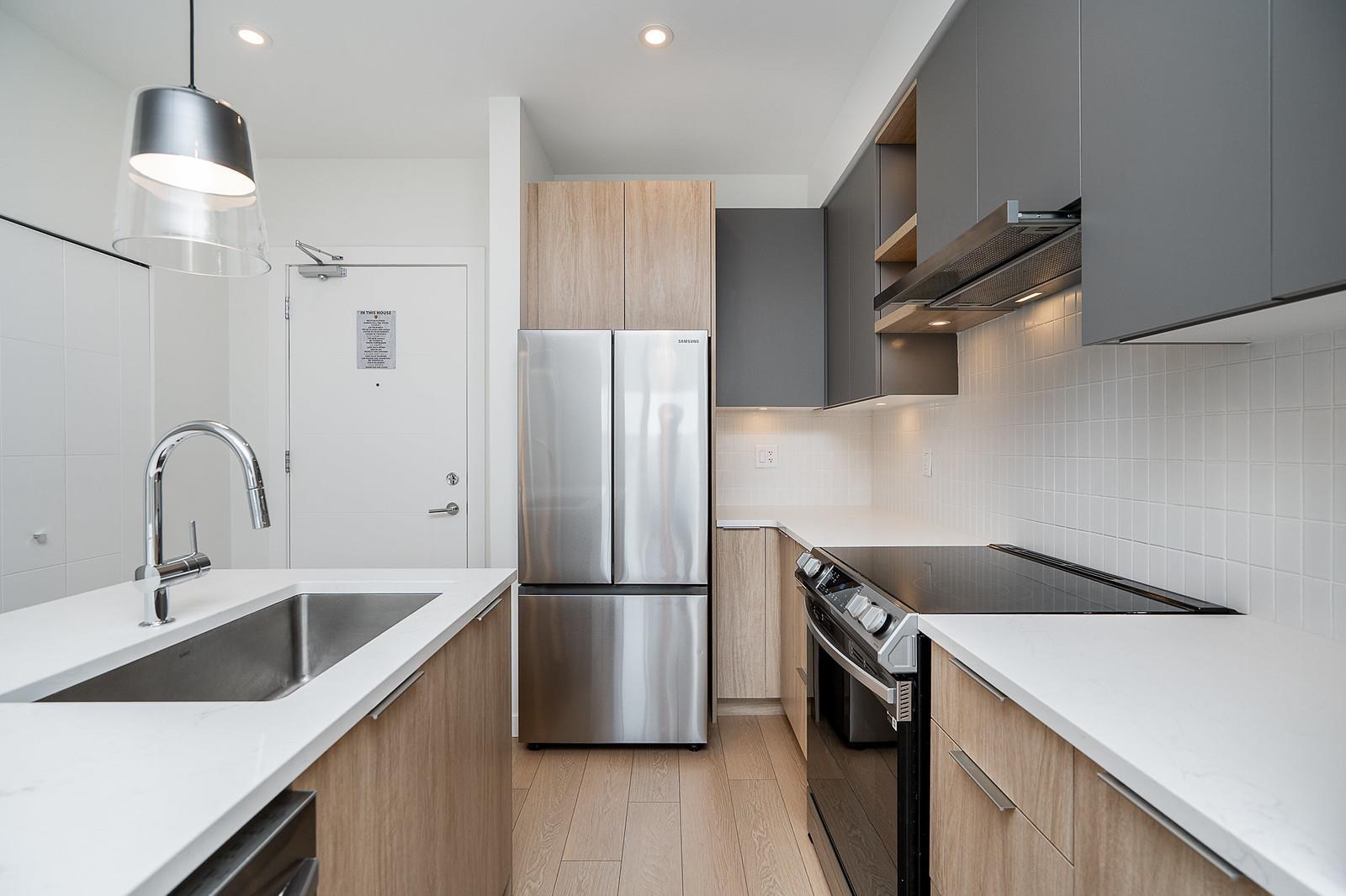 406 20695 EASTLEIGH CRESCENT, Langley