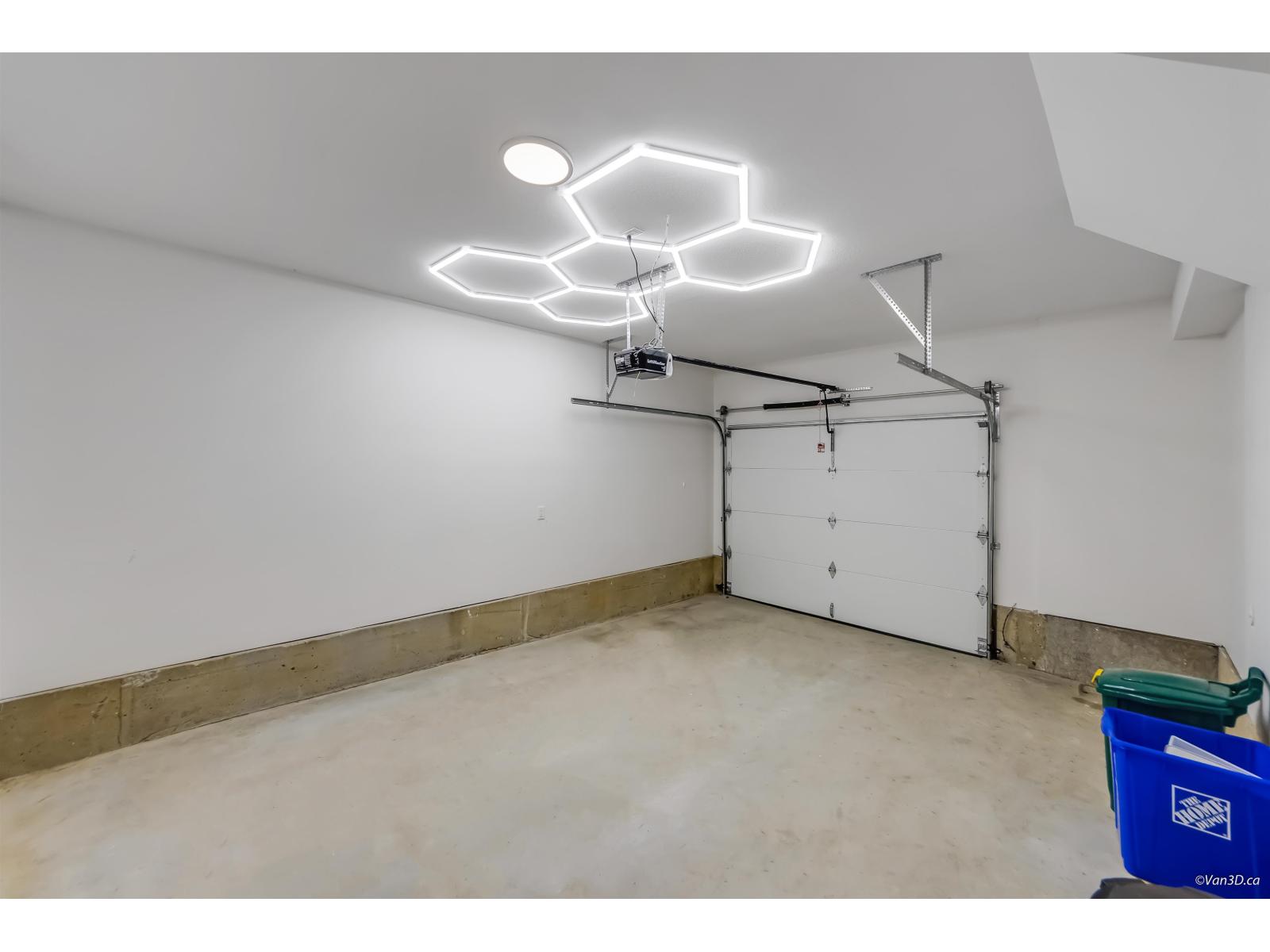 18 27640 LANTERN AVENUE, Abbotsford