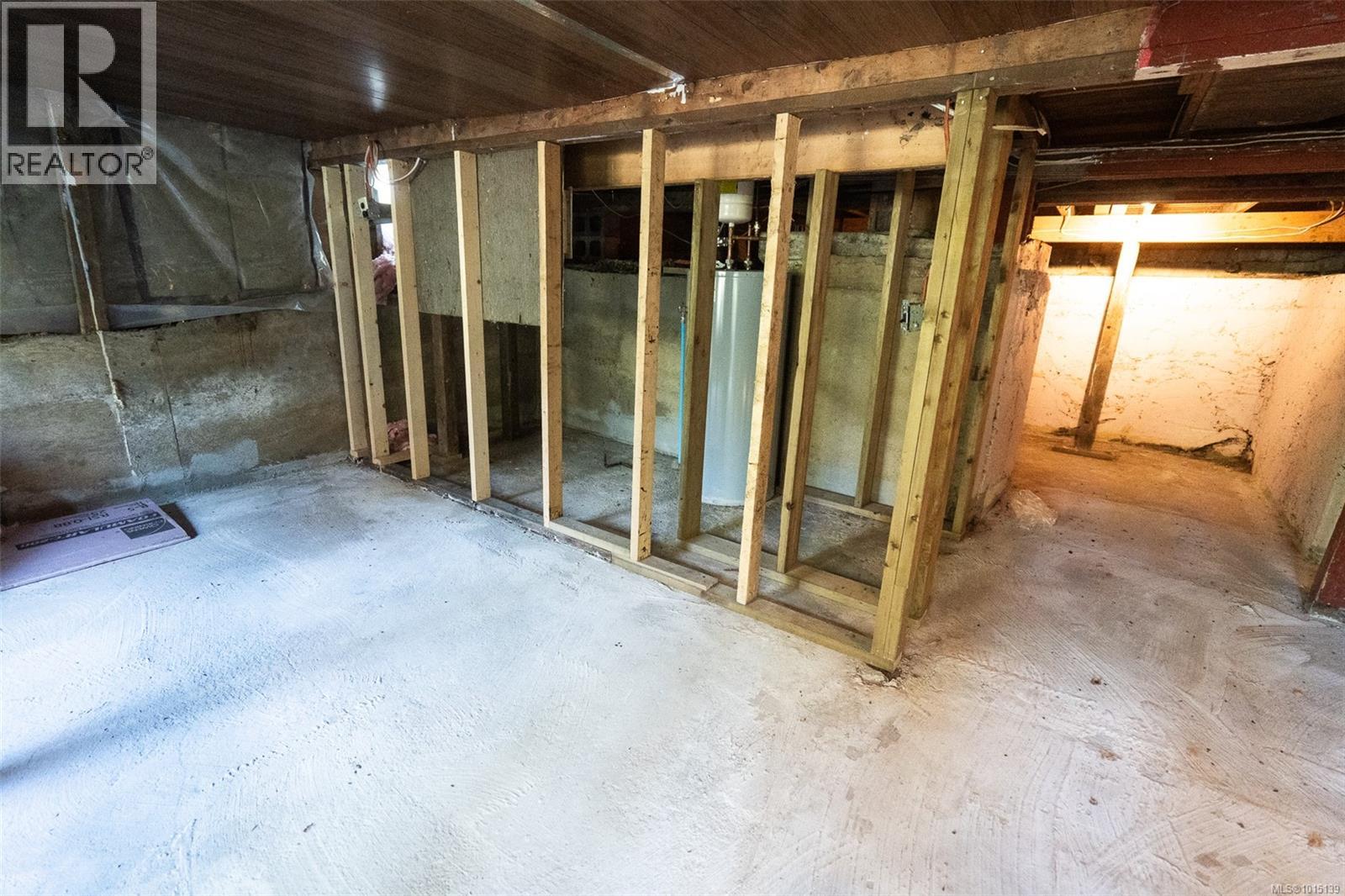 110 Ross Rd, Salt Spring