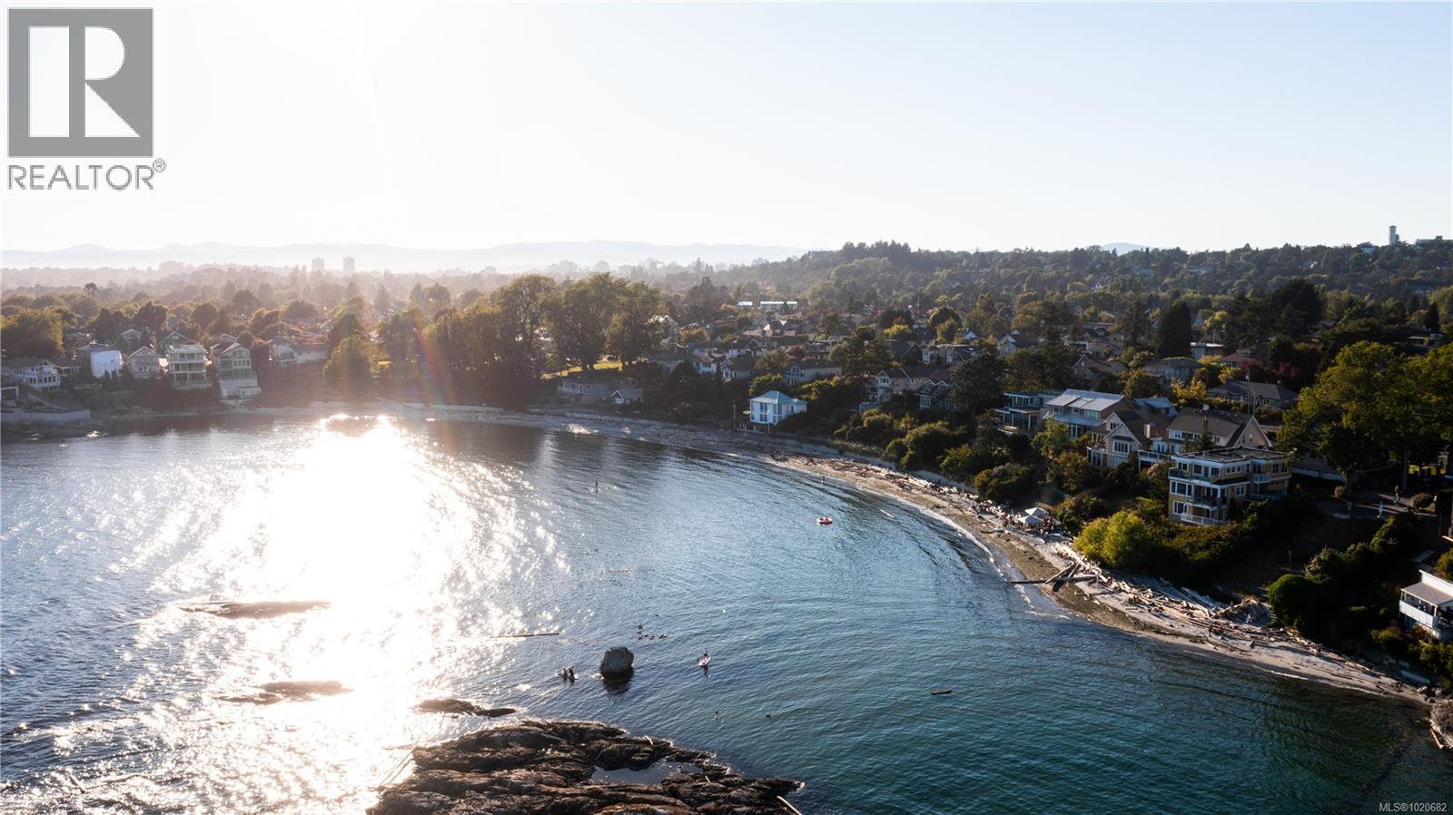  176 Barkley Terrace, Oak Bay