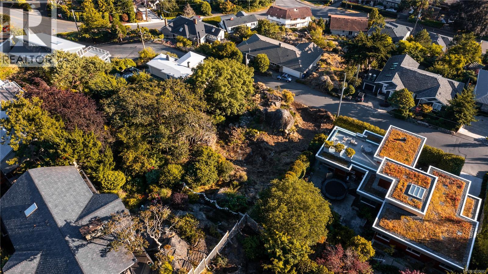  176 Barkley Terrace, Oak Bay