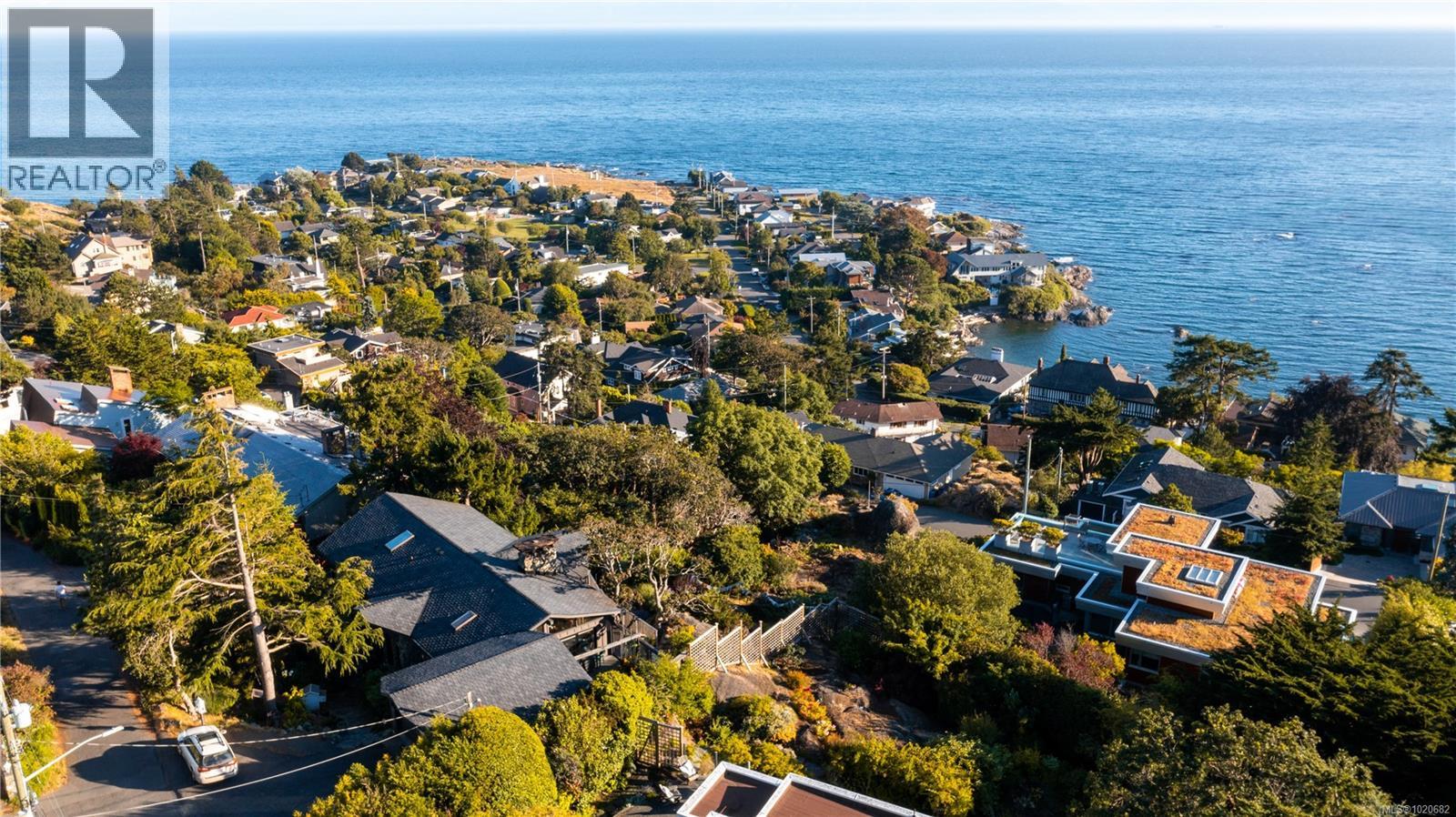  176 Barkley Terrace, Oak Bay