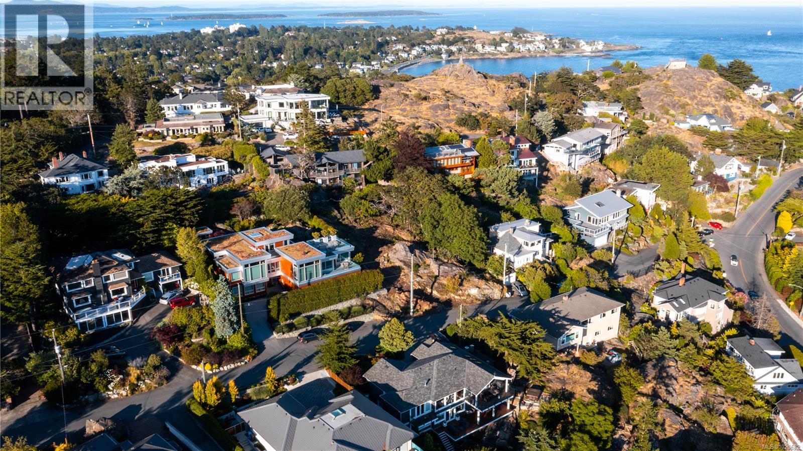  176 Barkley Terrace, Oak Bay