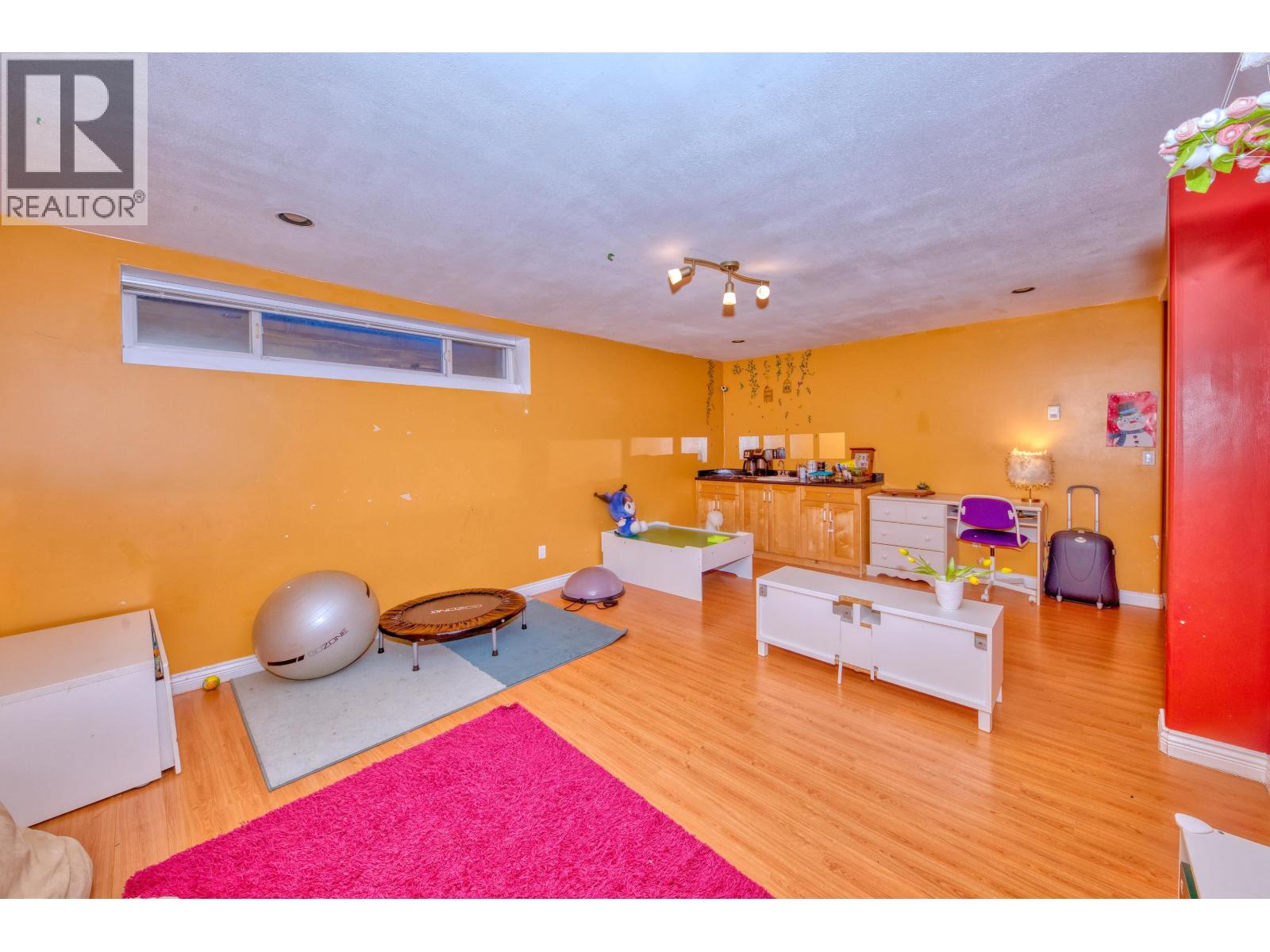 826 E 13TH STREET, North Vancouver