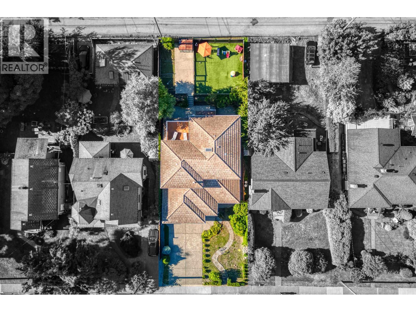 826 E 13TH STREET, North Vancouver