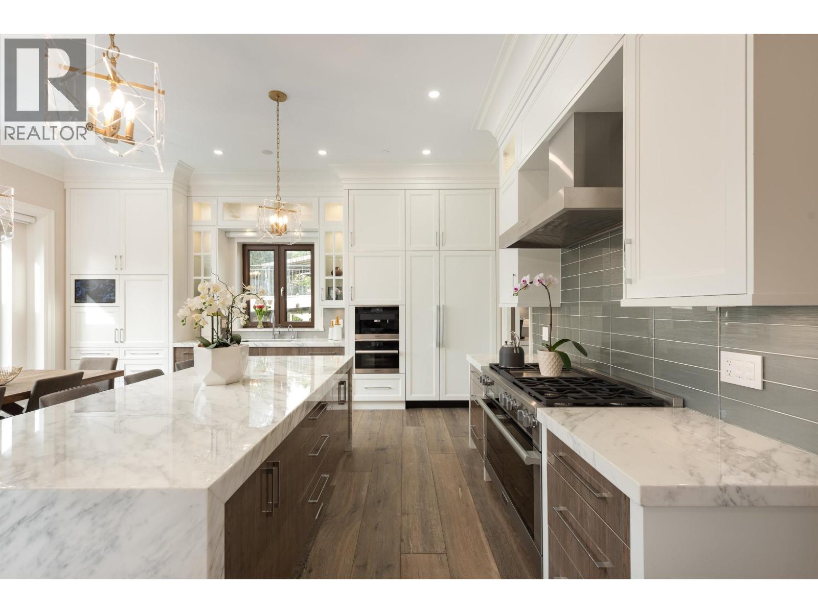 5637 LABURNUM STREET, Vancouver