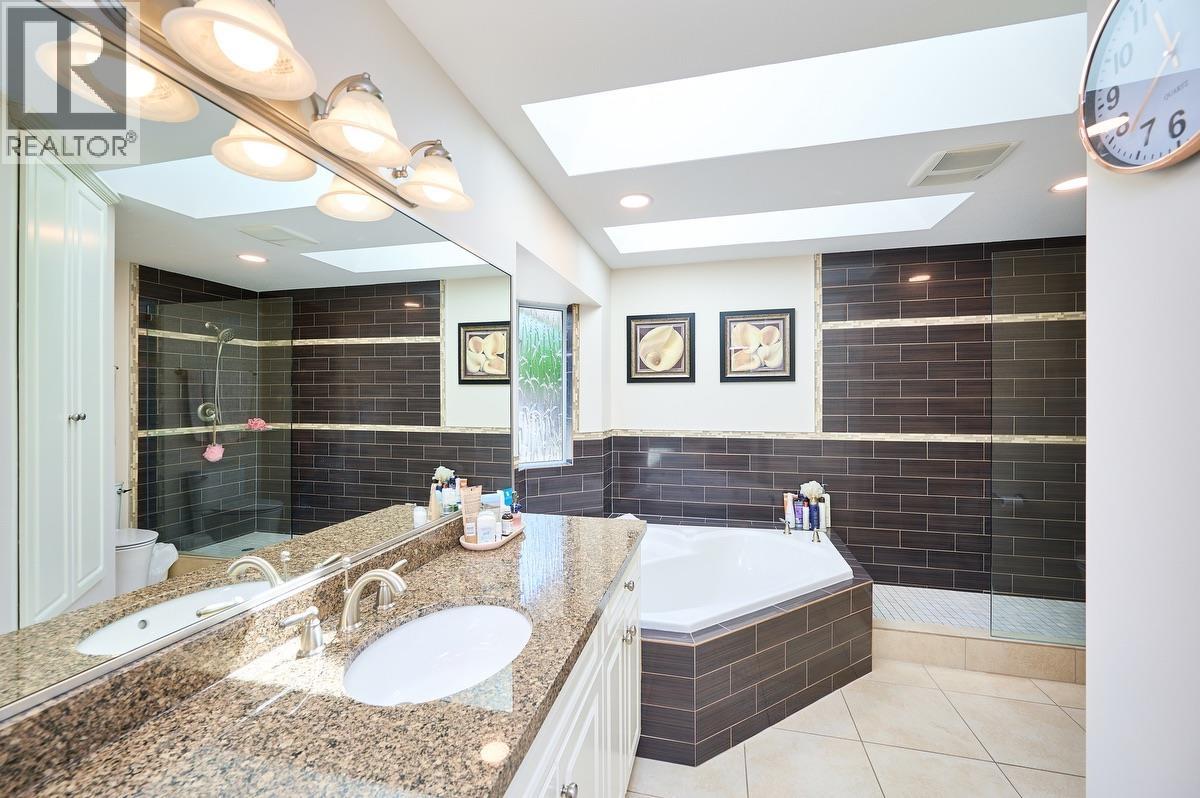 11 23100 129 AVENUE, Maple Ridge