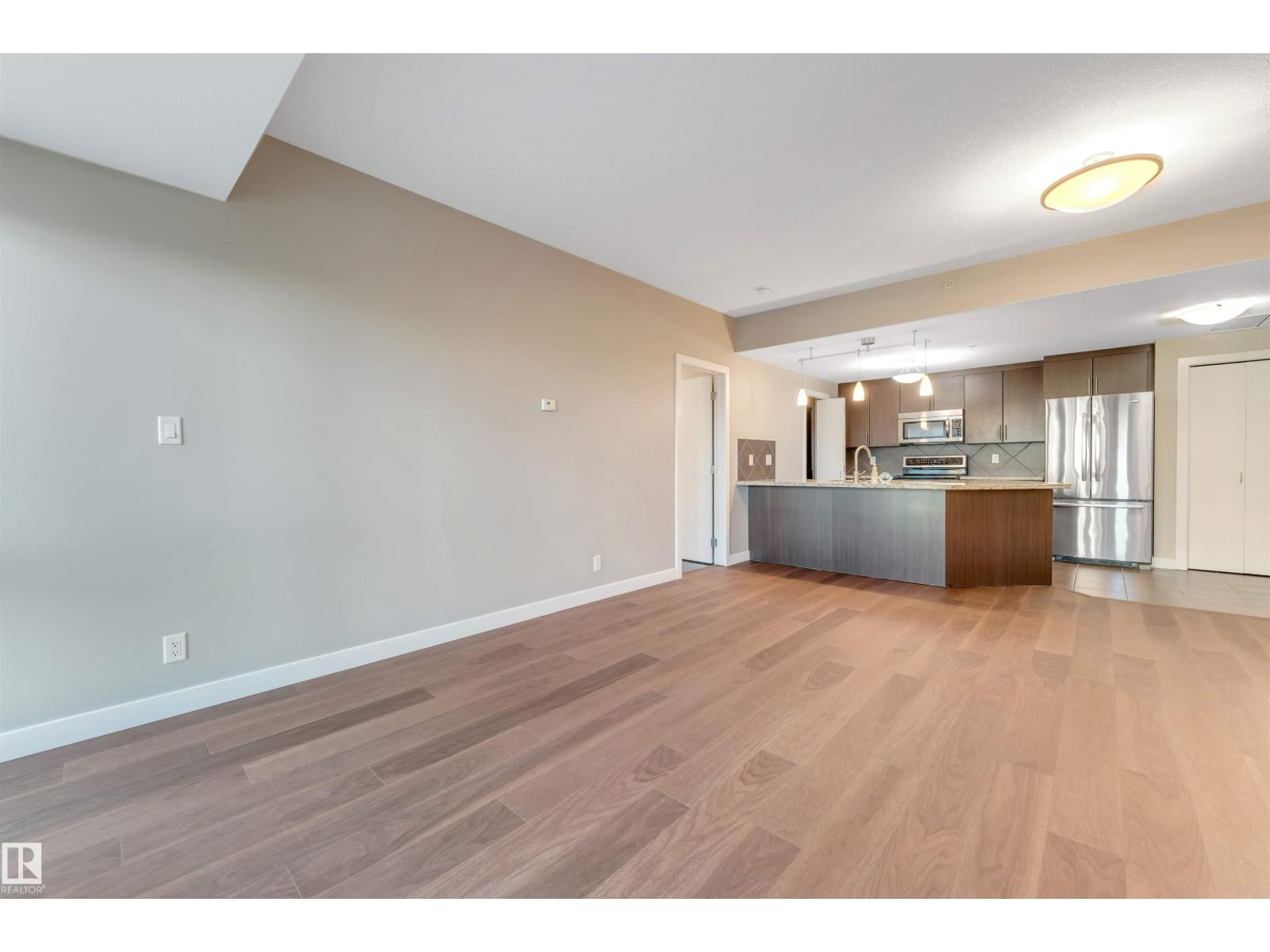 #807 10055 118 ST NW, Edmonton