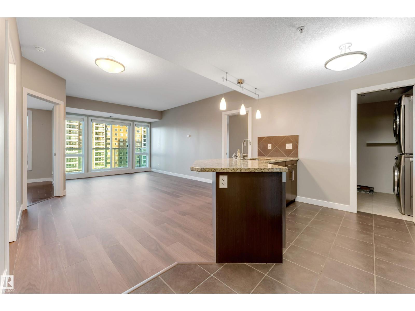 #807 10055 118 ST NW, Edmonton