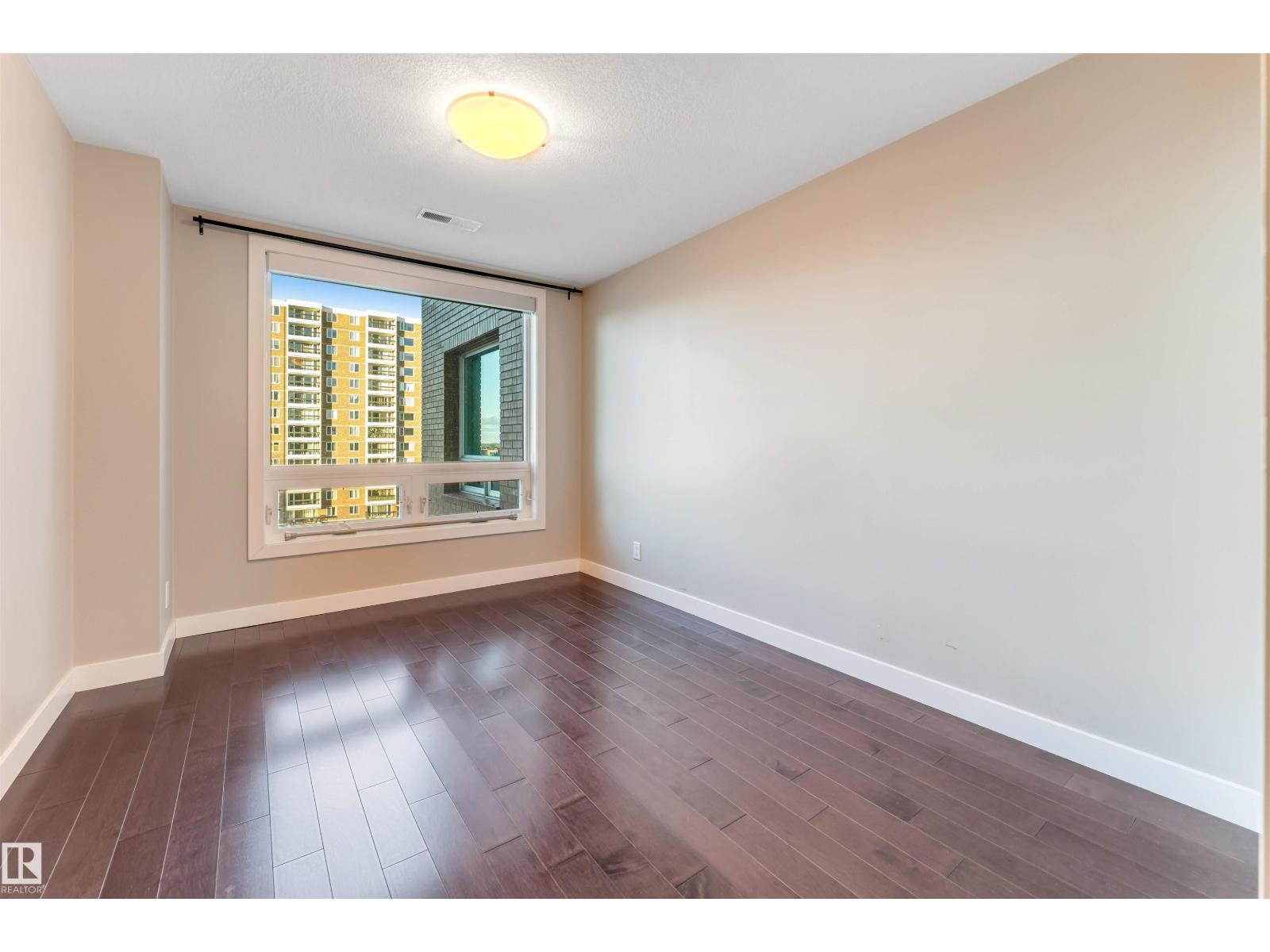 #807 10055 118 ST NW, Edmonton