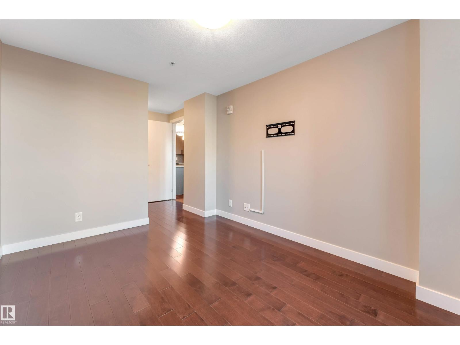 #807 10055 118 ST NW, Edmonton