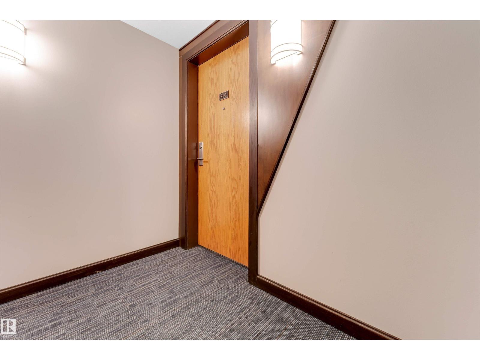 #807 10055 118 ST NW, Edmonton