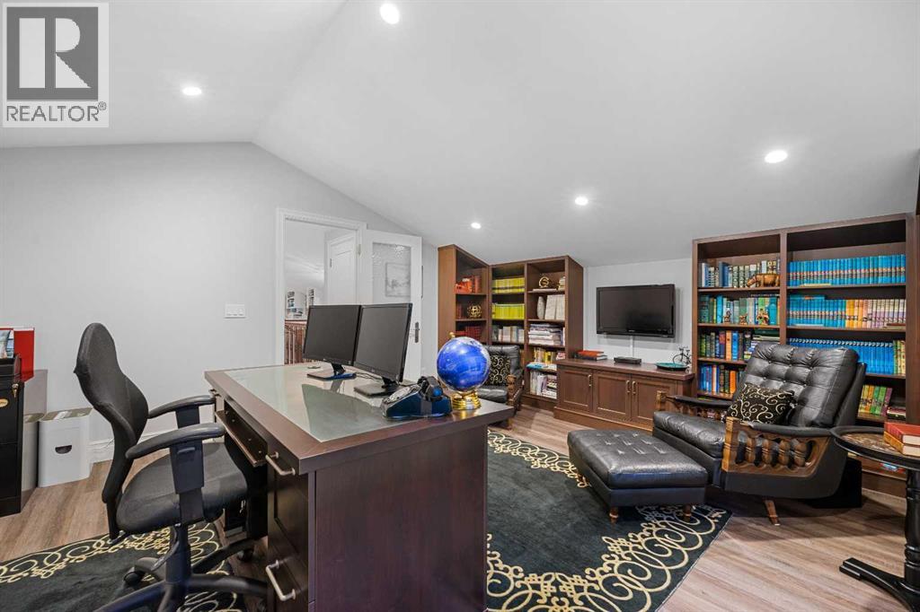 Single Family House for Sale in   Street NW Sunnyside Calgary 