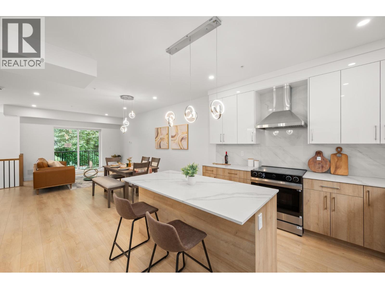 4 2258 KELLY AVENUE, Port Coquitlam