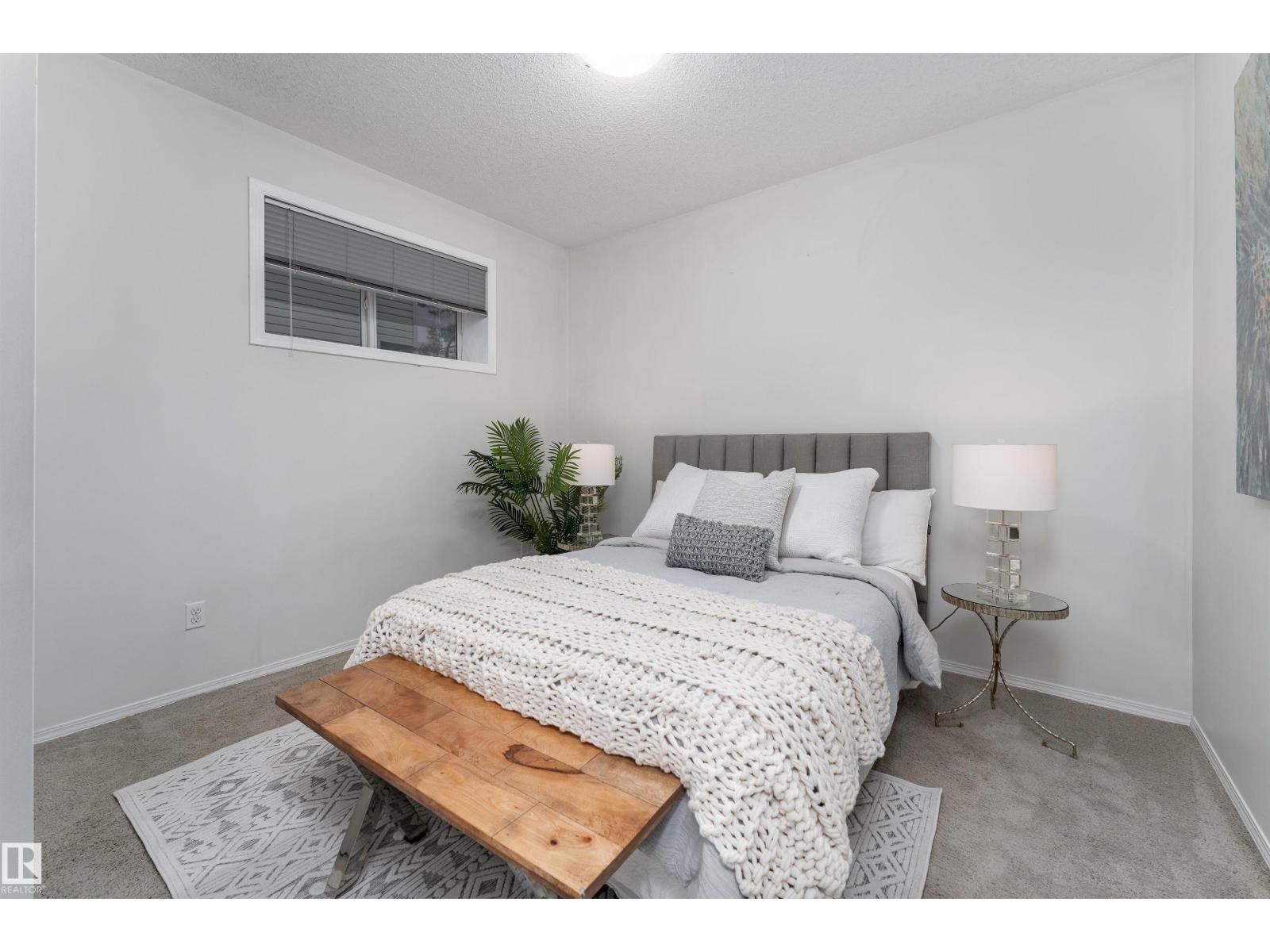 #22 6520 2 AV SW, Edmonton