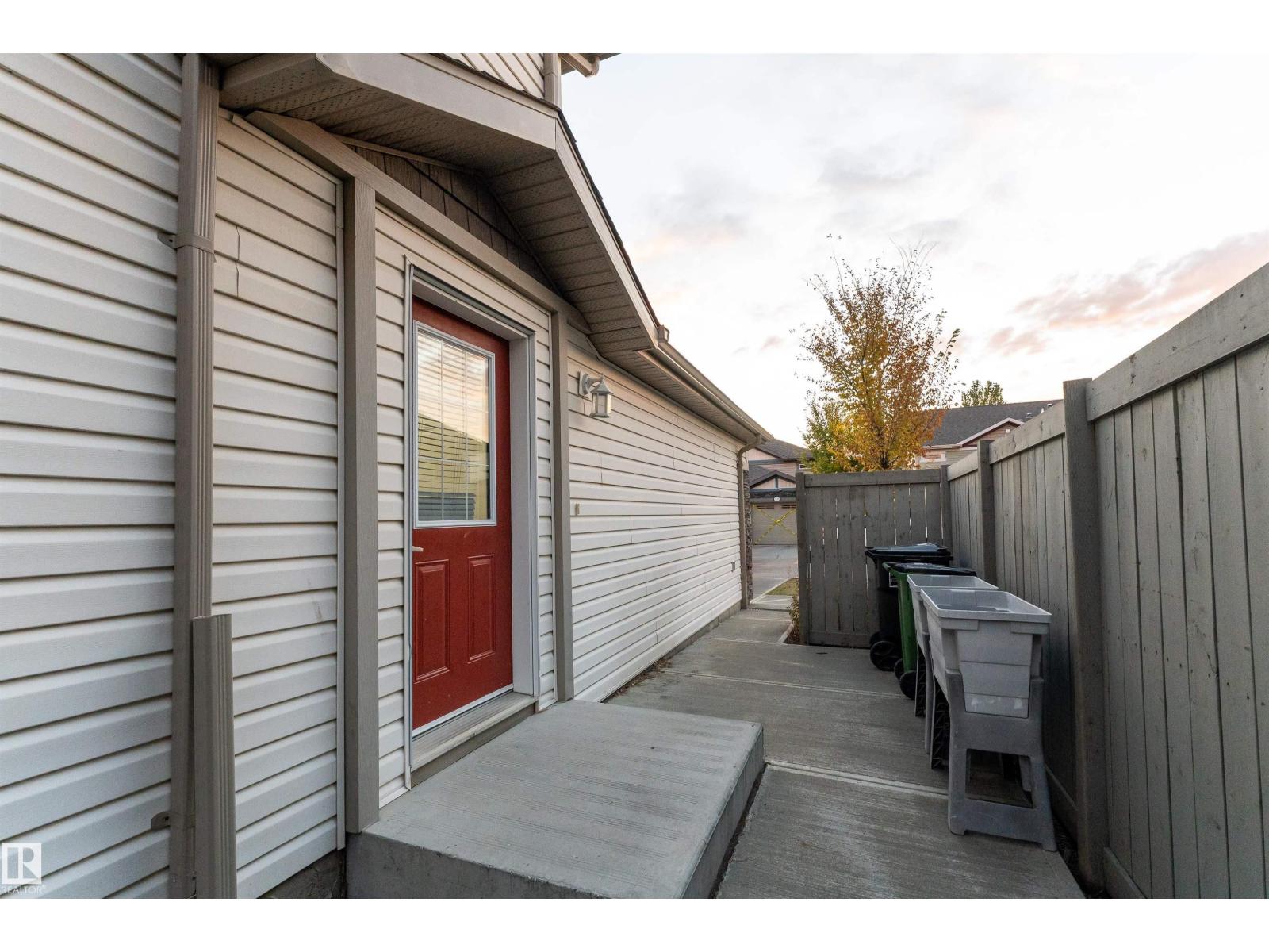 #22 6520 2 AV SW, Edmonton