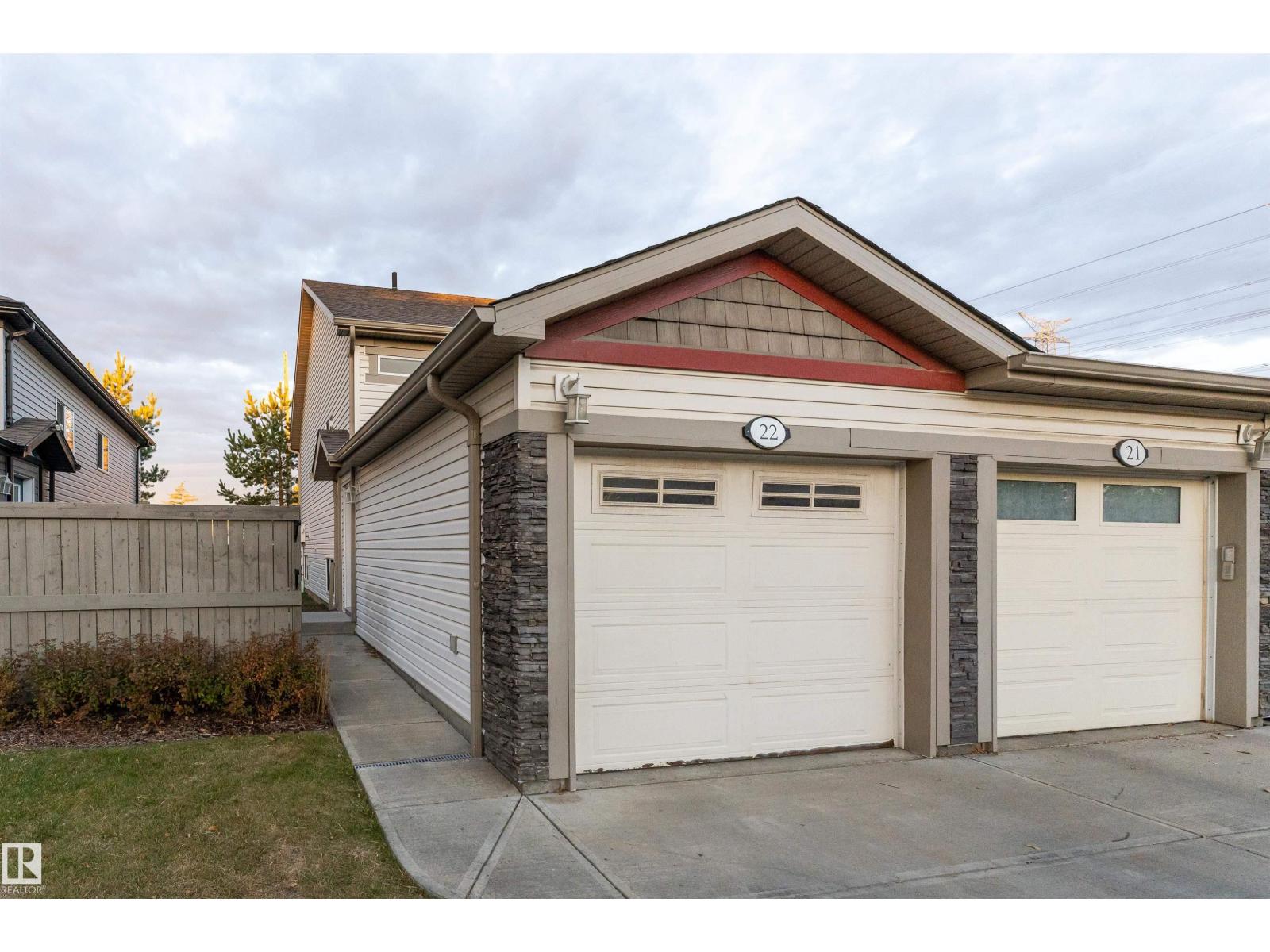 #22 6520 2 AV SW, Edmonton