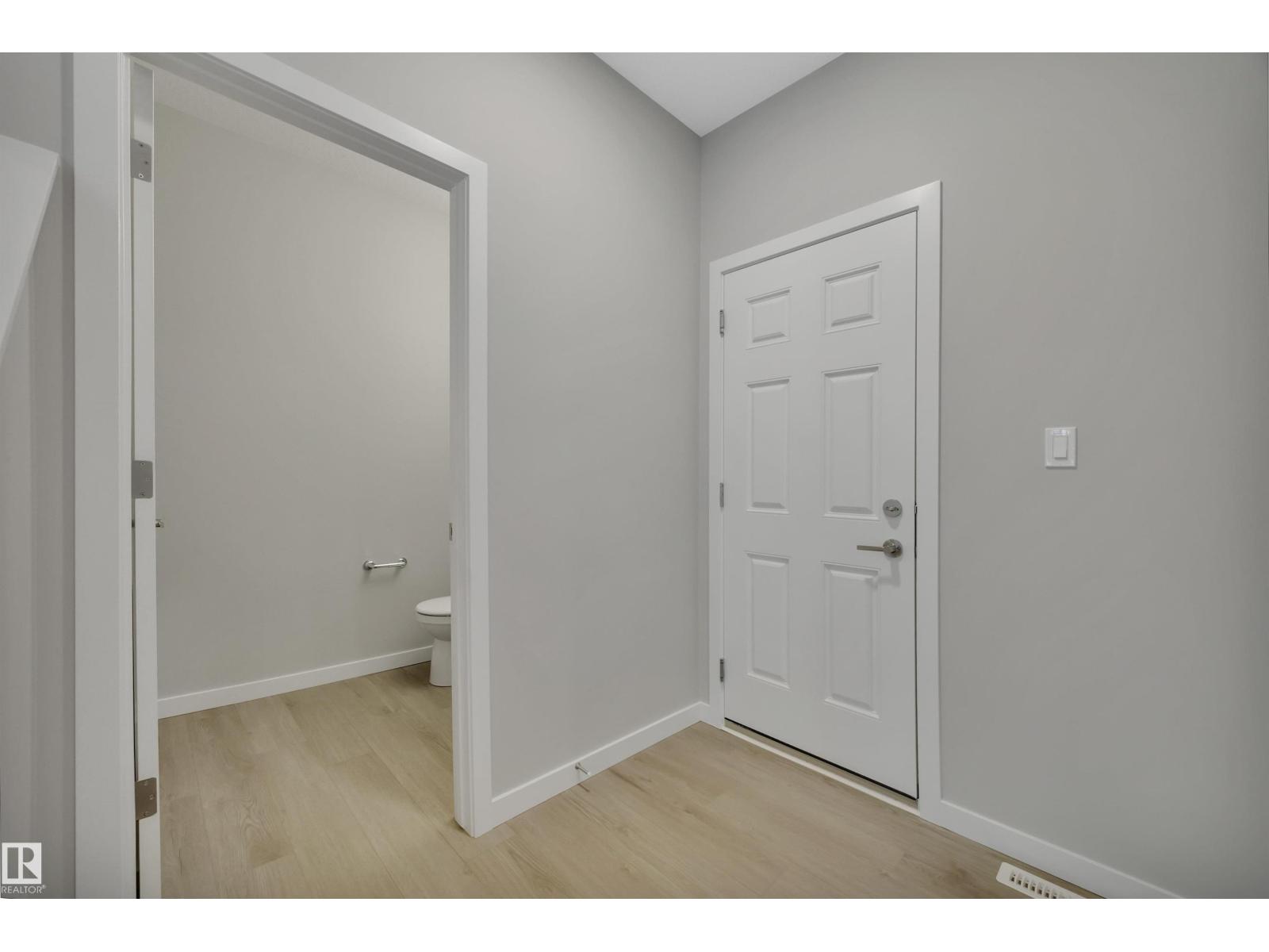 9100 ELVES LO NW, Edmonton