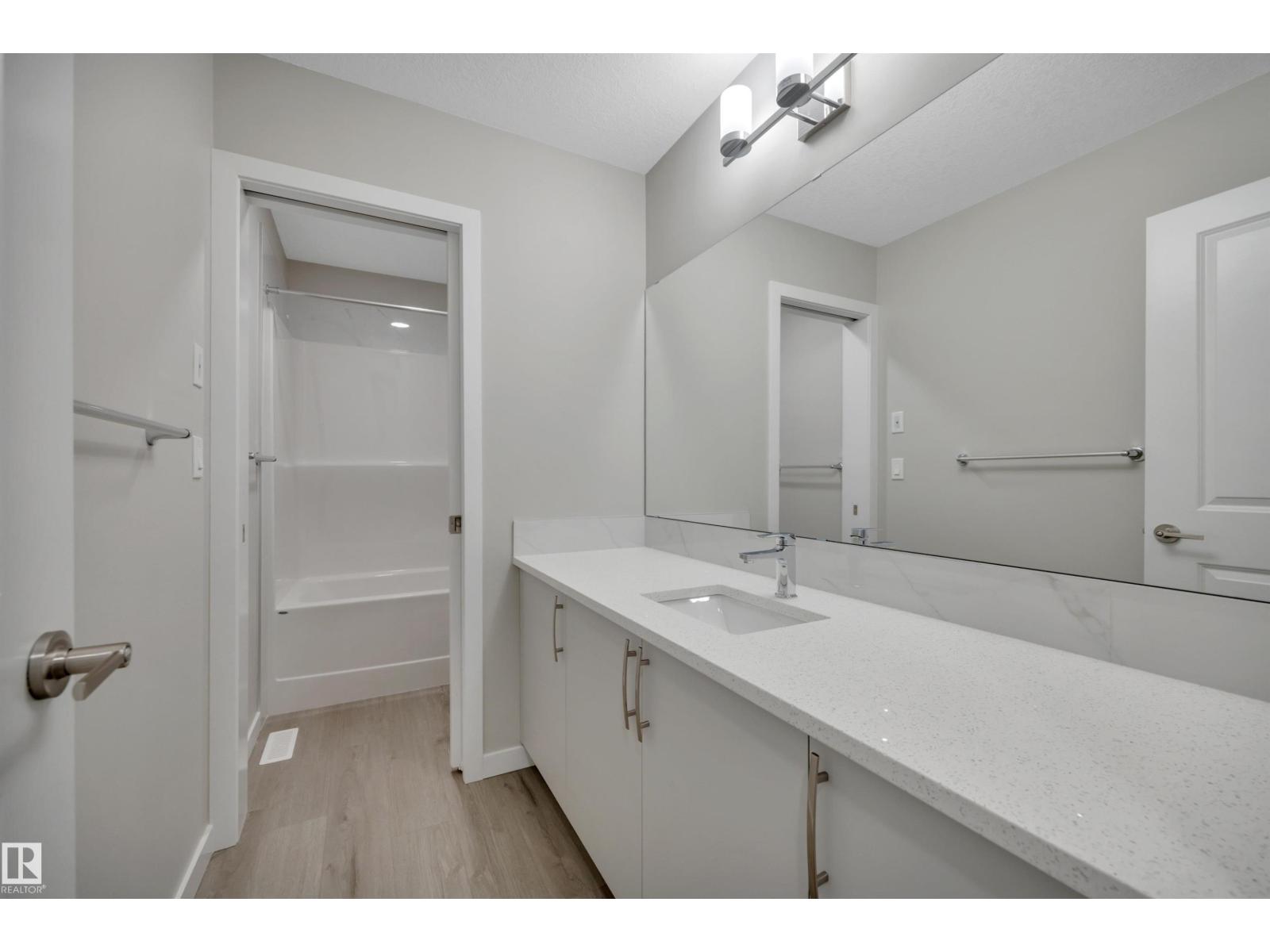 9100 ELVES LO NW, Edmonton