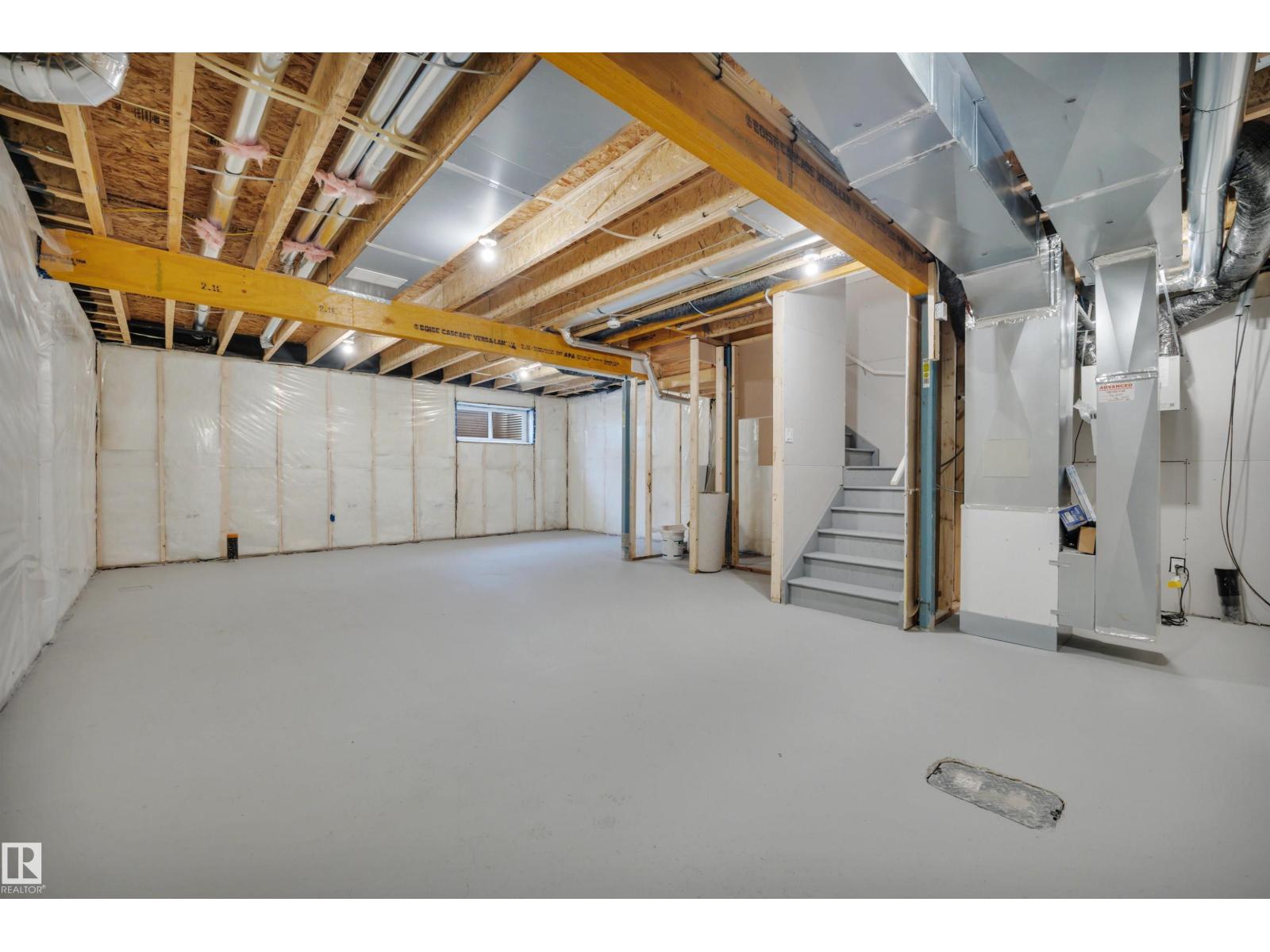 9100 ELVES LO NW, Edmonton