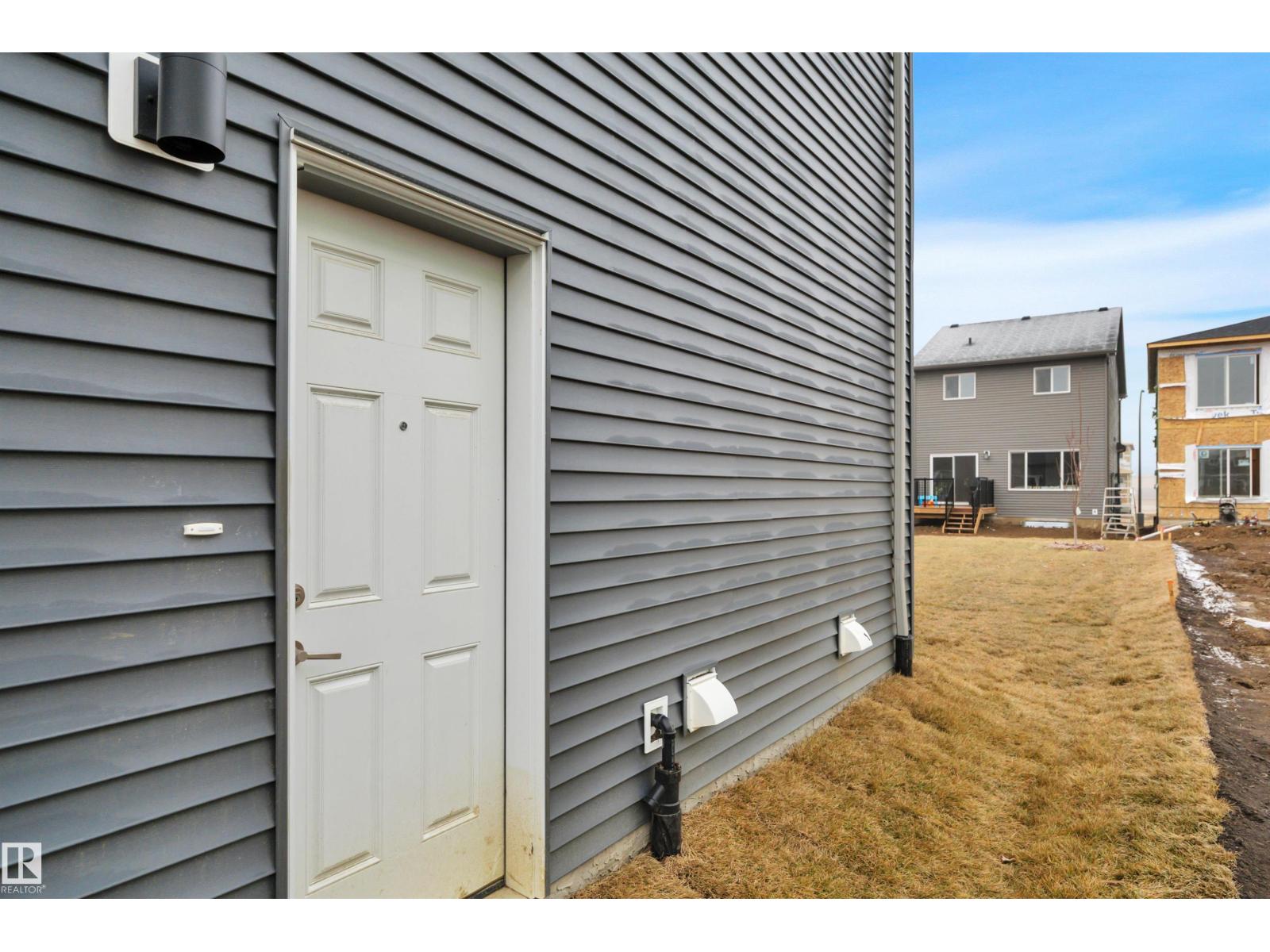 9100 ELVES LO NW, Edmonton