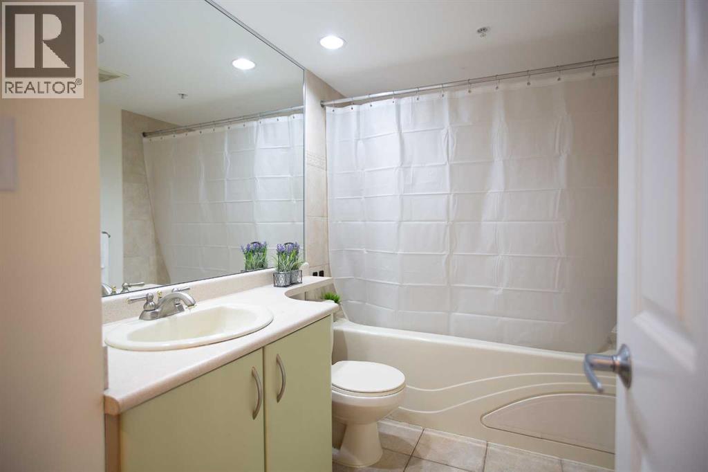 Single Family House for Sale in    Avenue SW Downtown West End Calgary 