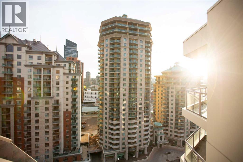 Single Family House for Sale in    Avenue SW Downtown West End Calgary 